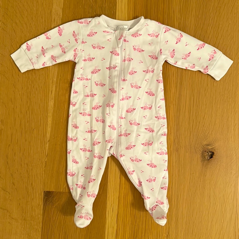 Kissy Kissy pink whale print pajamas 💕